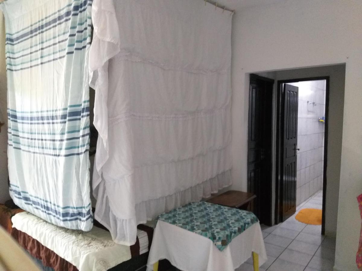 Hostel Atelie Uba Порту-де-Галиньяш Экстерьер фото